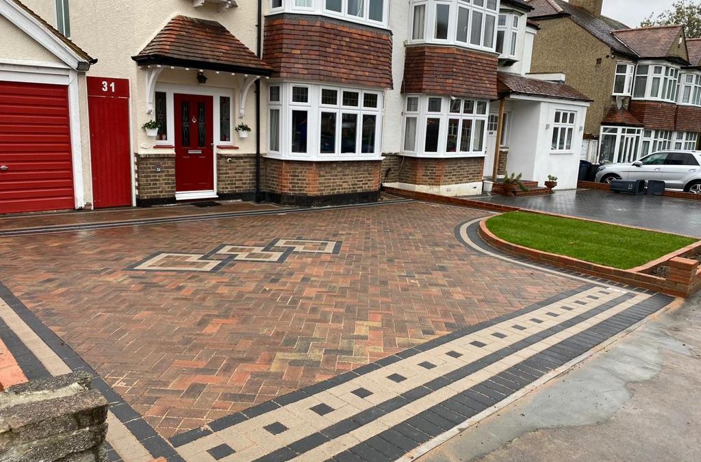 Benchmark Paving block